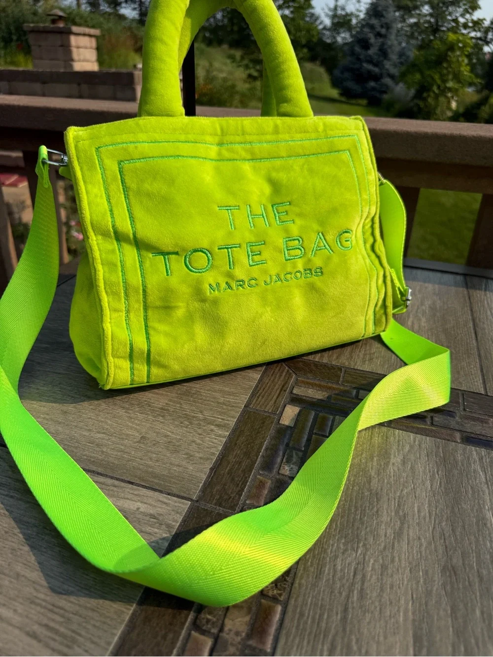 Marc Jacobs The Tote Bag in Neon Lime